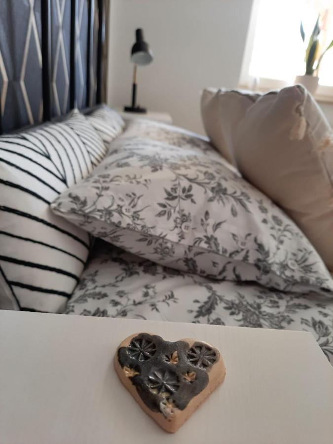 Felina Apartment *